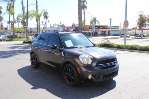 2016 MINI Countryman S FWD photo