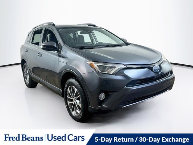 2017 Toyota RAV4 XLE AWD photo
