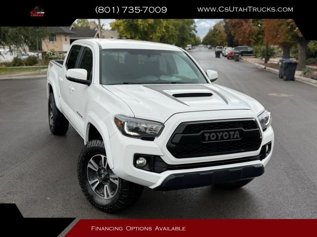 2017 Toyota Tacoma TRD Sport 4WD photo