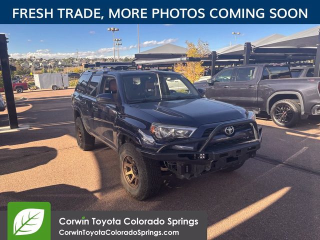 2017 Toyota 4Runner SR5 4WD photo