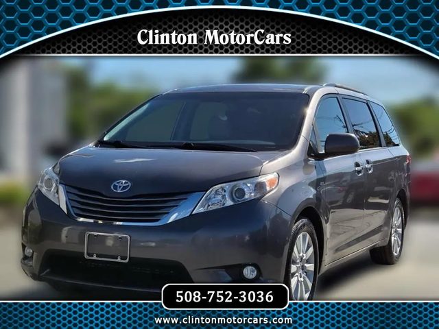 2017 Toyota Sienna XLE AWD photo