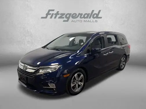 2018 Honda Odyssey Touring FWD photo
