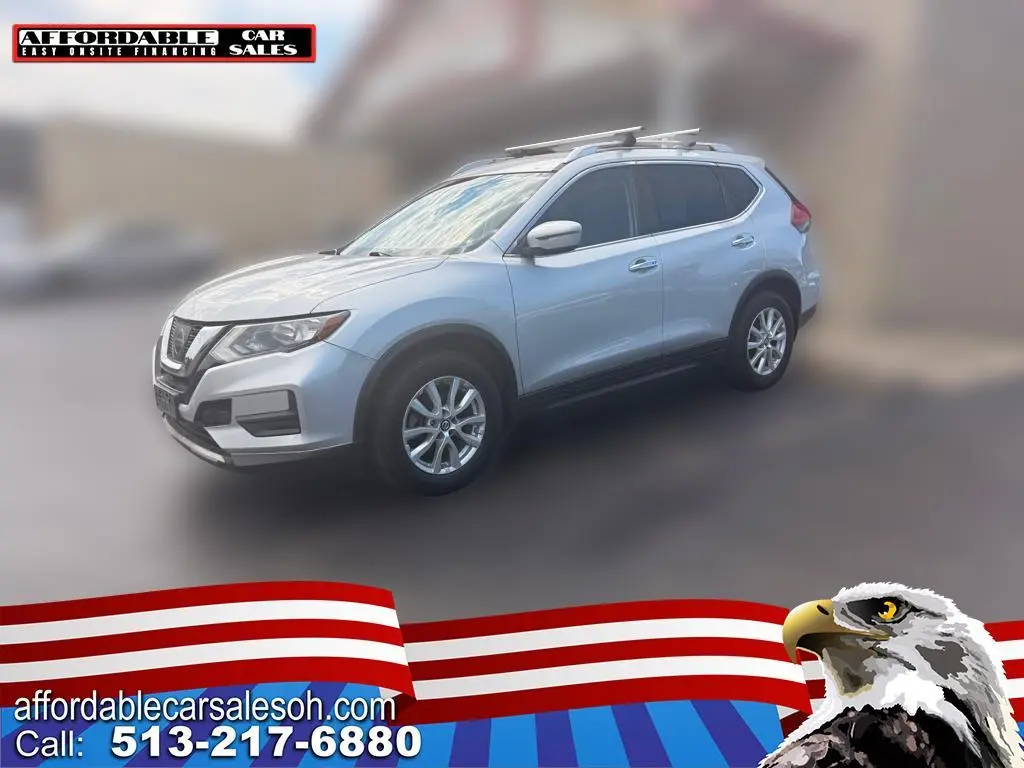 2017 Nissan Rogue SV FWD photo
