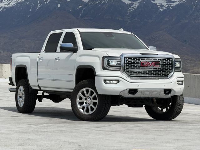 2018 GMC Sierra 1500 Denali 4WD photo