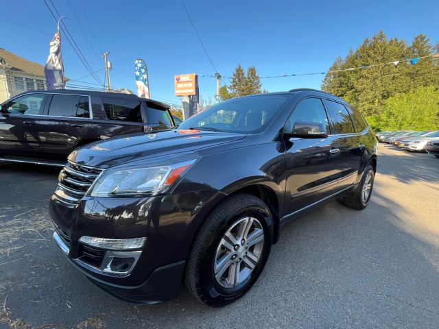 2017 Chevrolet Traverse LT FWD photo