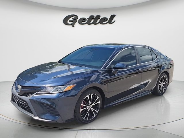2018 Toyota Camry SE FWD photo