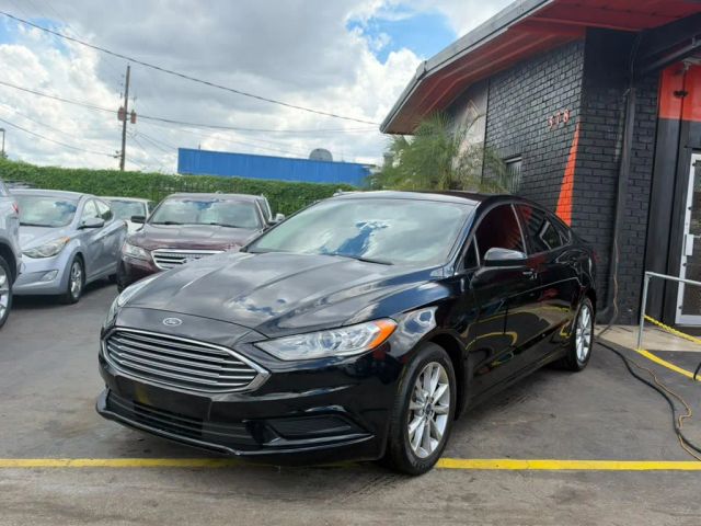 2017 Ford Fusion SE FWD photo