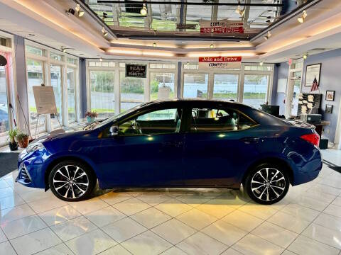 2018 Toyota Corolla SE FWD photo