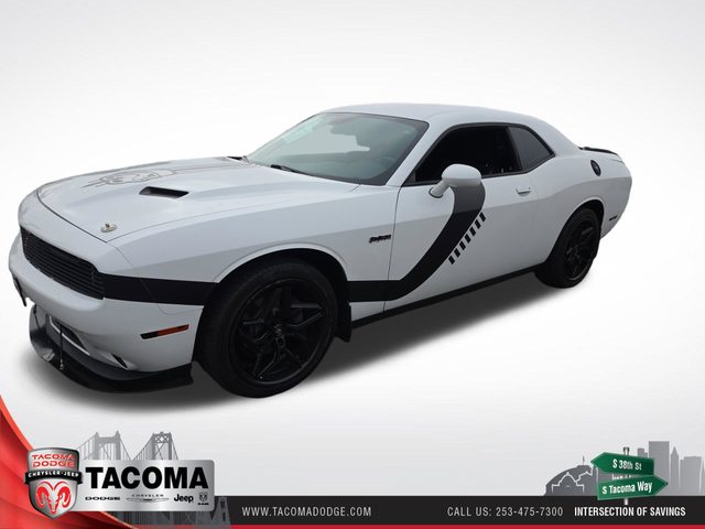2018 Dodge Challenger SXT RWD photo