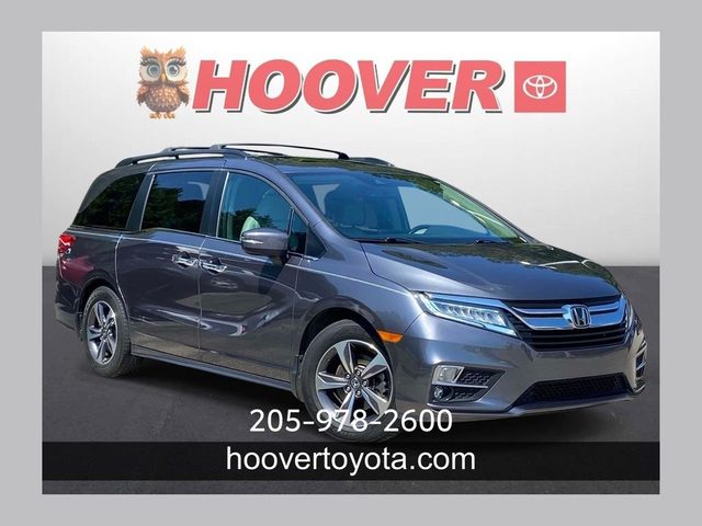 2018 Honda Odyssey Touring FWD photo