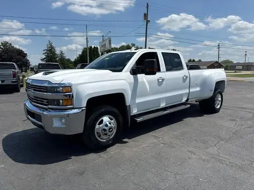 2018 Chevrolet Silverado 3500HD LTZ 4WD photo