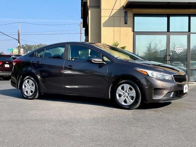 2017 Kia Forte LX FWD photo