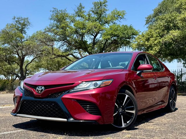 2018 Toyota Camry XSE FWD photo