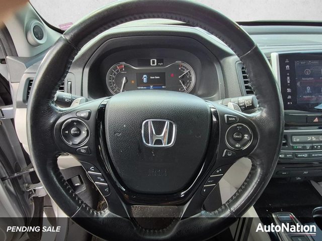 2017 Honda Pilot Elite AWD photo