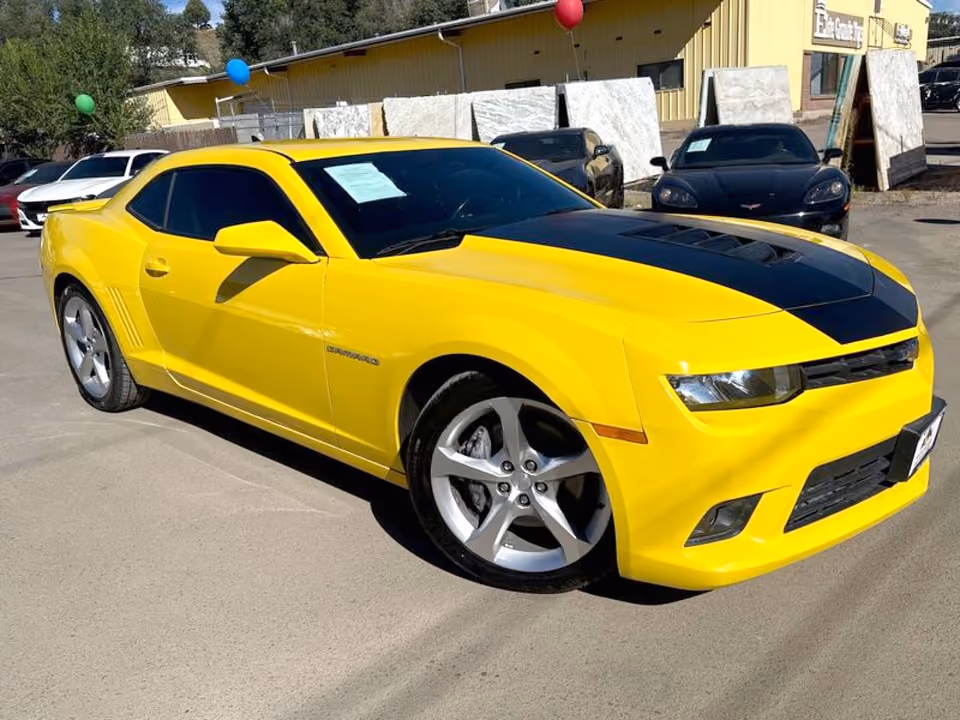 2015 Chevrolet Camaro SS RWD photo