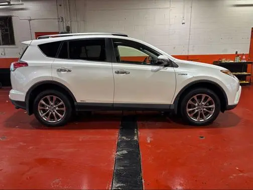 2017 Toyota RAV4 Limited AWD photo