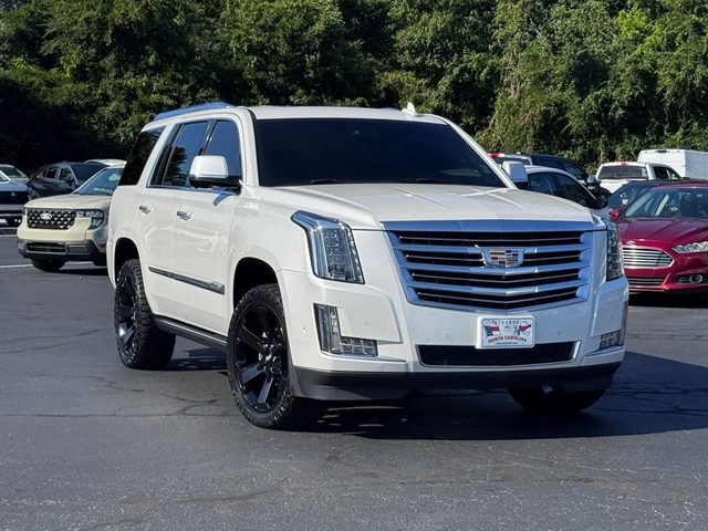 2017 Cadillac Escalade Platinum 4WD photo