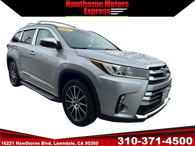 2017 Toyota Highlander SE FWD photo