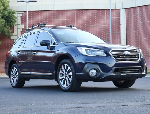 2018 Subaru Outback Touring AWD photo