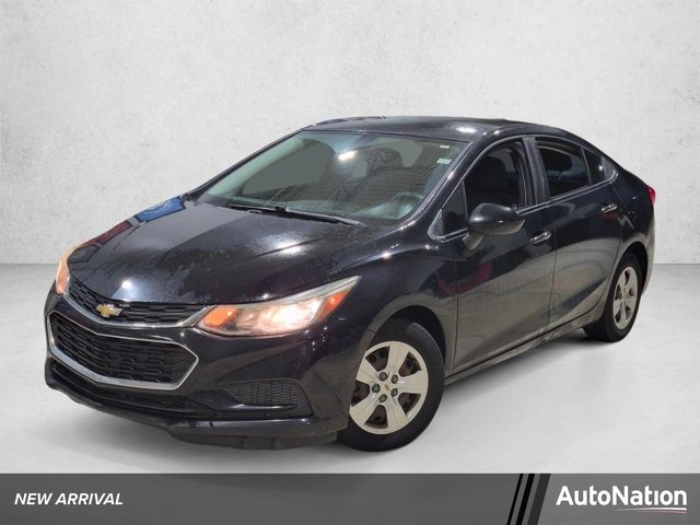 2018 Chevrolet Cruze LS FWD photo