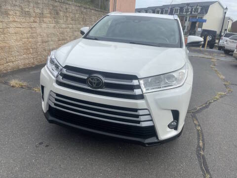 2017 Toyota Highlander XLE AWD photo