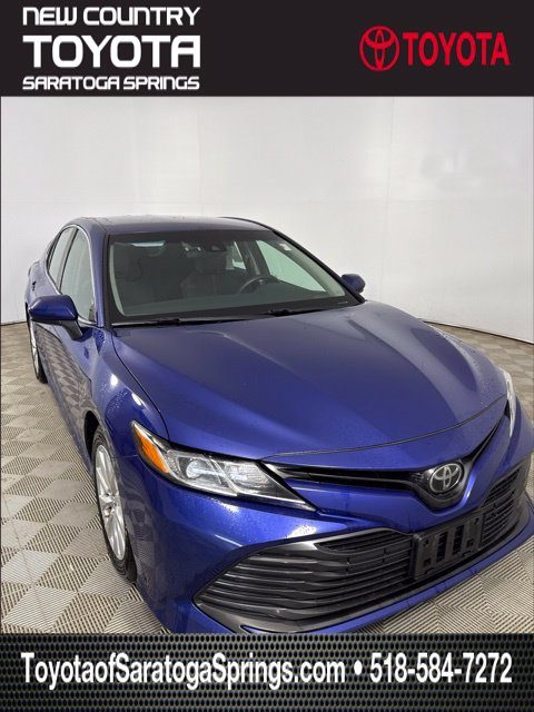 2018 Toyota Camry LE FWD photo