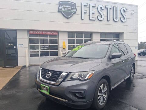 2017 Nissan Pathfinder S 4WD photo