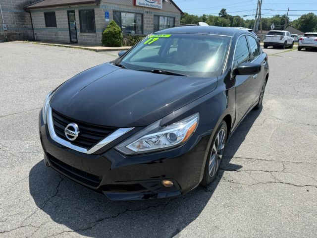 2017 Nissan Altima 2.5 SV FWD photo