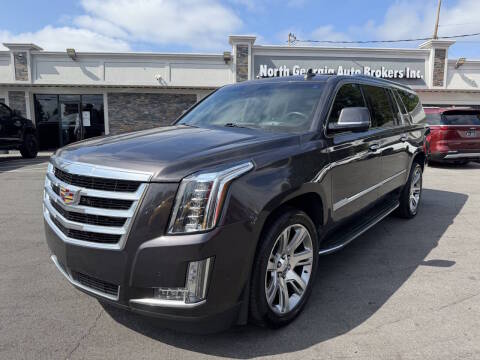 2017 Cadillac Escalade ESV Premium Luxury 4WD photo