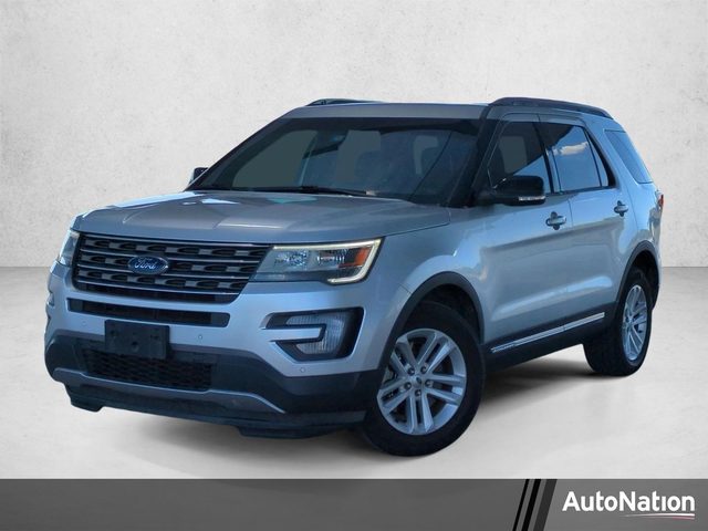 2017 Ford Explorer XLT FWD photo