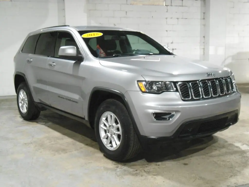 2018 Jeep Grand Cherokee Laredo 4WD photo