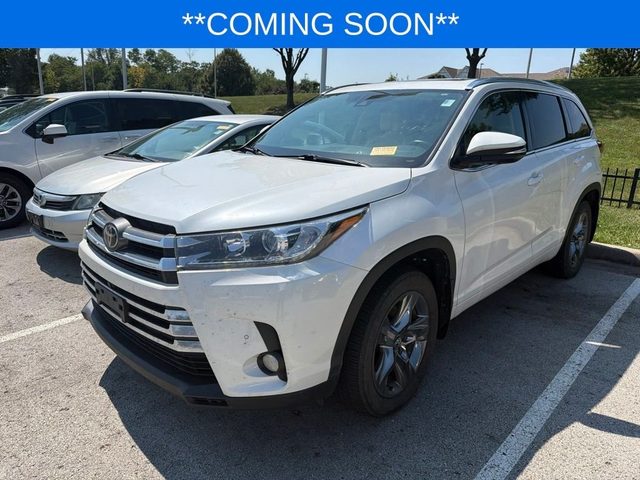 2017 Toyota Highlander Limited Platinum AWD photo