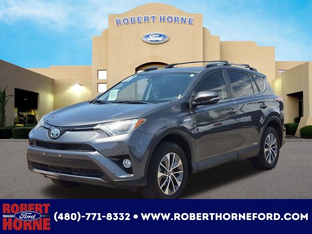 2017 Toyota RAV4 XLE AWD photo