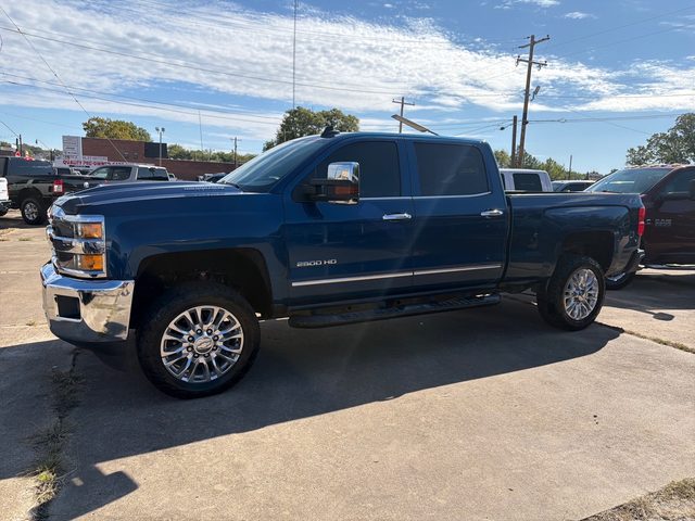 2018 Chevrolet Silverado 2500HD LTZ 4WD photo