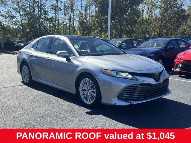 2018 Toyota Camry XLE FWD photo