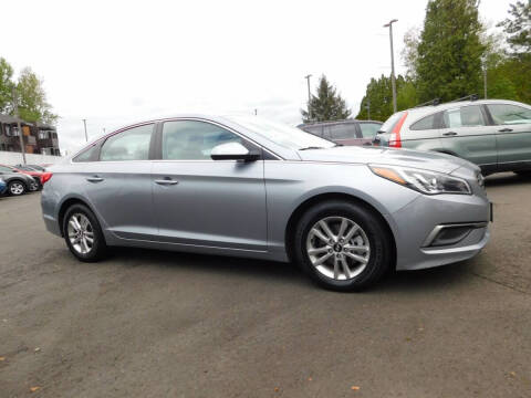 2016 Hyundai Sonata 2.4L FWD photo