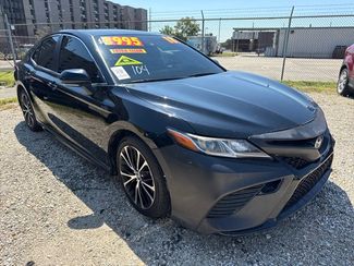 2018 Toyota Camry SE FWD photo