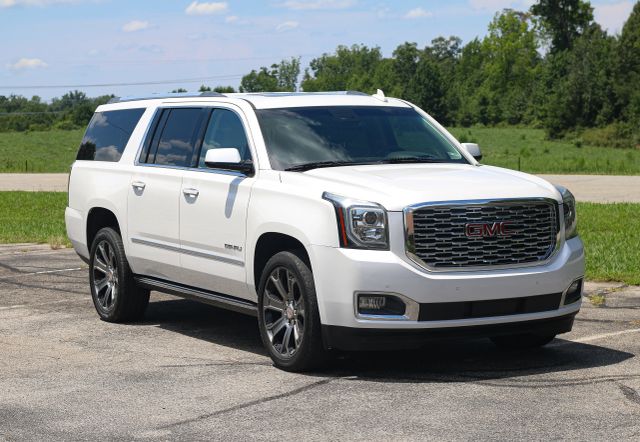 2018 GMC Yukon XL Denali RWD photo