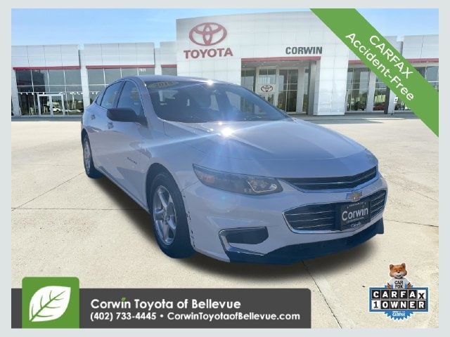 2018 Chevrolet Malibu LS FWD photo