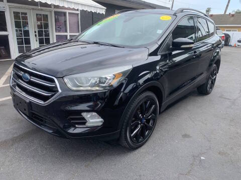 2017 Ford Escape Titanium 4WD photo