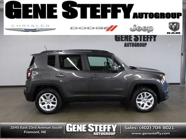 2017 Jeep Renegade Latitude 4WD photo