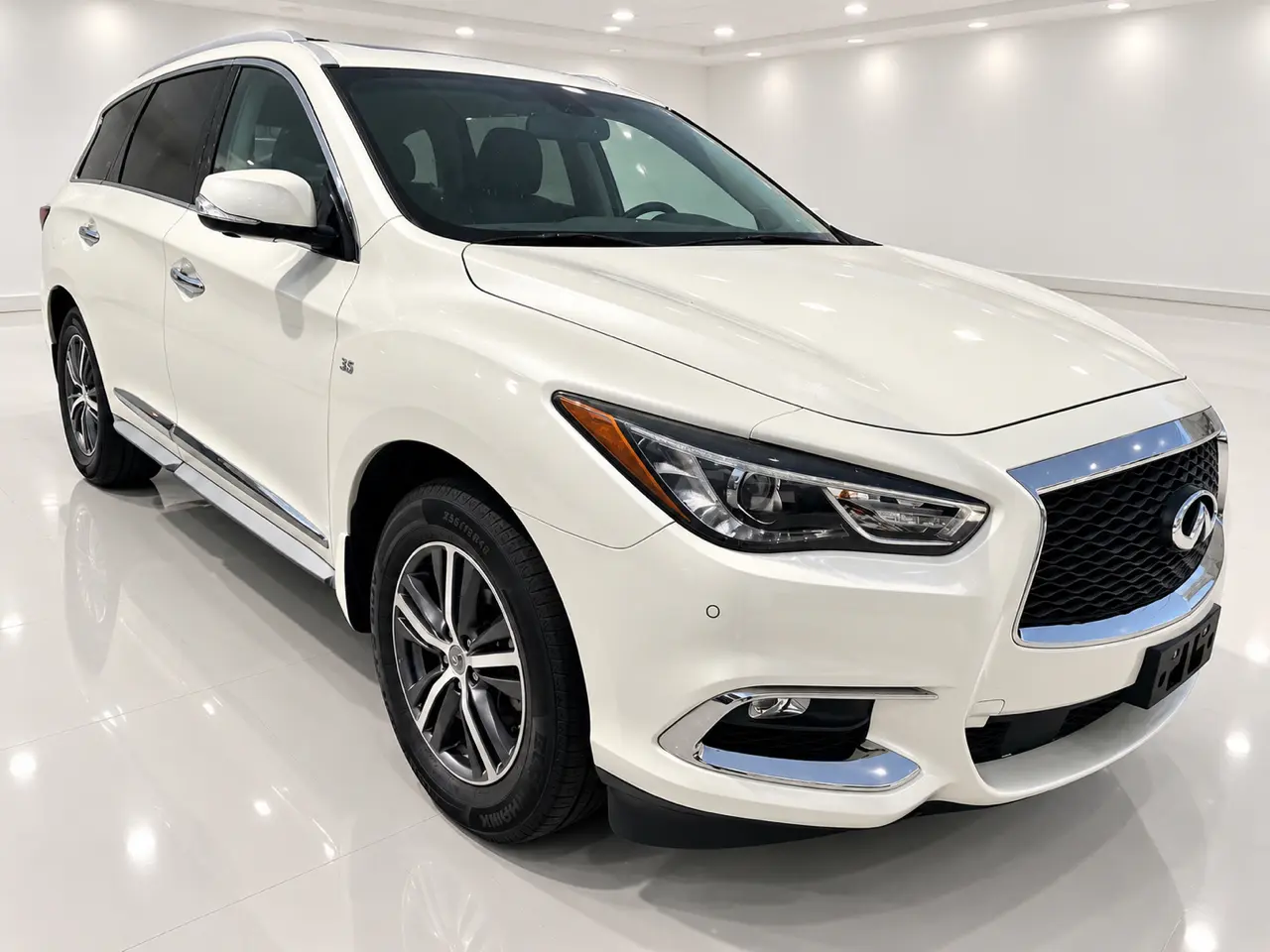 2017 Infiniti QX60 AWD photo