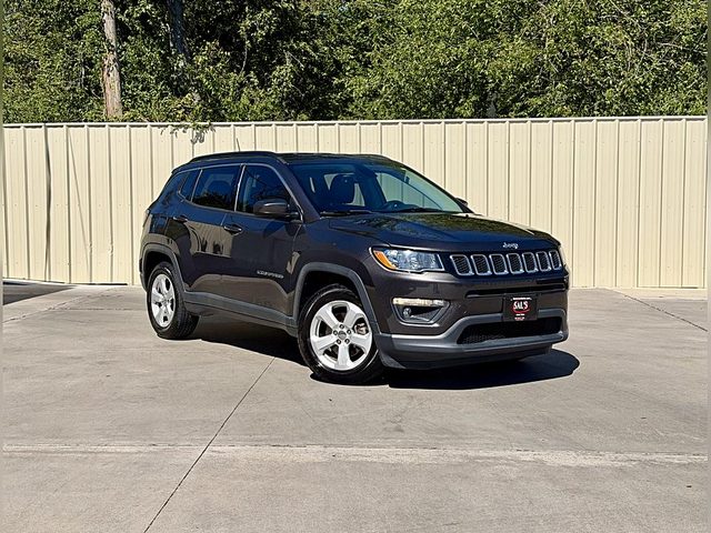 2018 Jeep Compass Latitude FWD photo