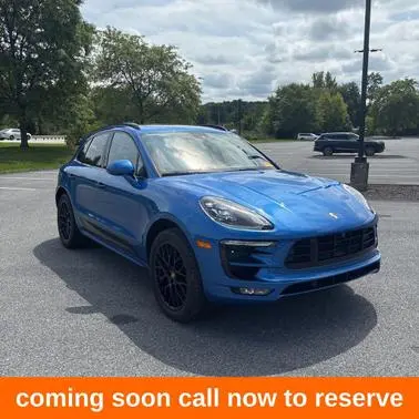 2018 Porsche Macan Turbo AWD photo