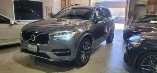 2018 Volvo XC90 Momentum AWD photo