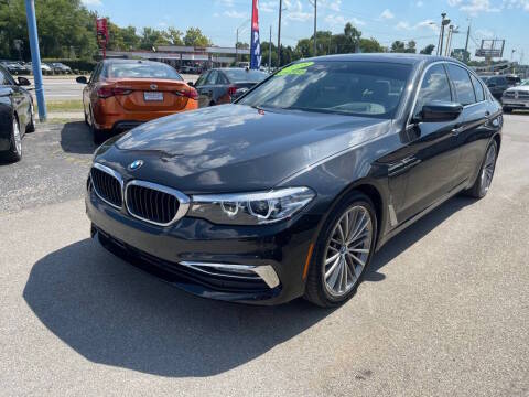 2018 BMW 5 Series 530e iPerformance RWD photo