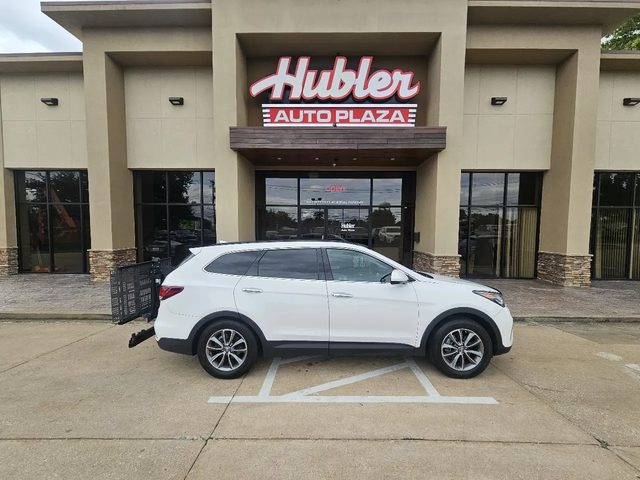 2017 Hyundai Santa Fe SE FWD photo