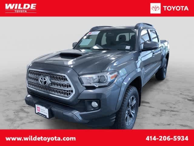 2017 Toyota Tacoma TRD Sport 4WD photo