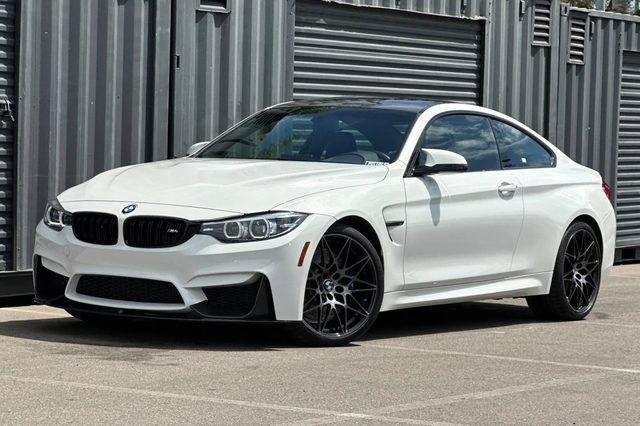 2018 BMW M4 RWD photo