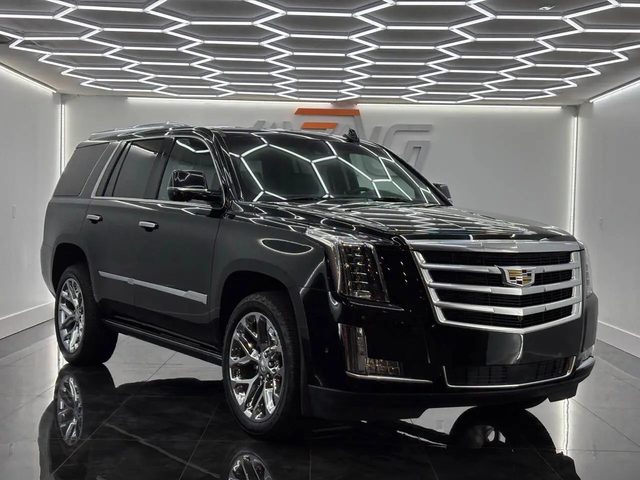 2017 Cadillac Escalade Premium Luxury 4WD photo